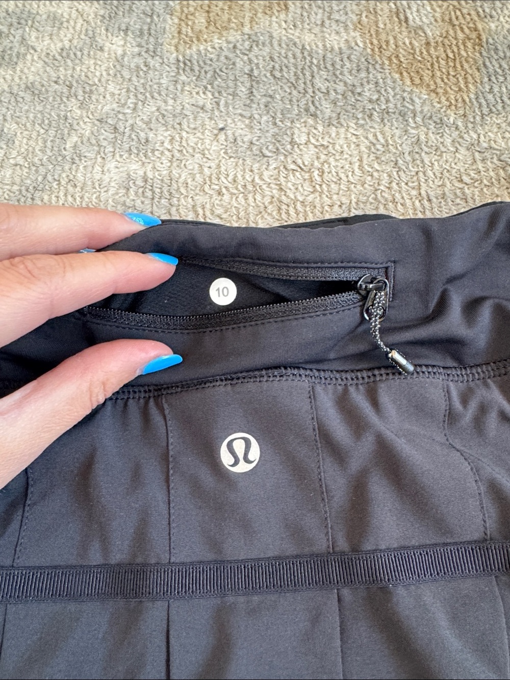 lululemon athletica pace setter Women's Black Ruffled Athletic Skirt 10 - Picture 2 of 5